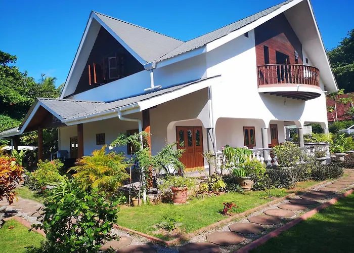 Belle Amie Self Catering