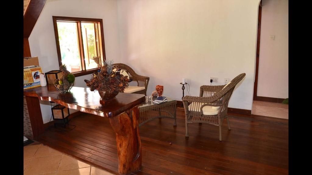 Guest house Belle Amie Self Catering